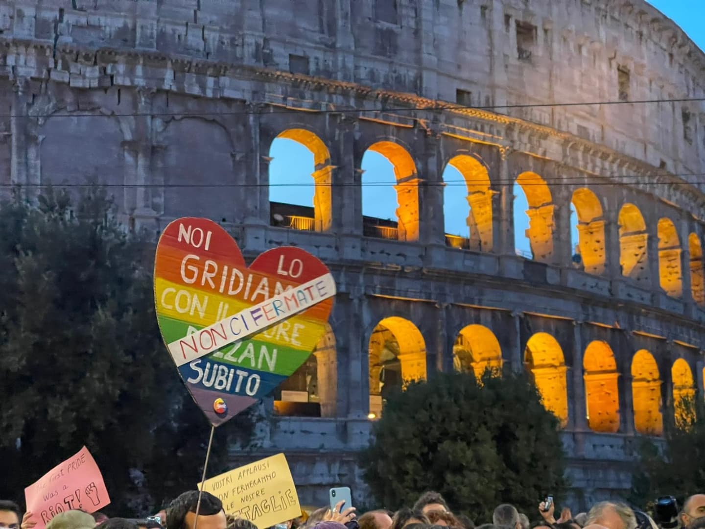 Ddl Zan Da Roma A Milano In Migliaia In Piazza Contro La Bocciatura