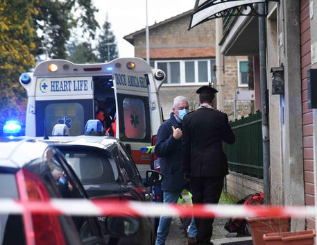 Viterbo Bimbo Ucciso Con Coltello Da Tavola Radio Colonna