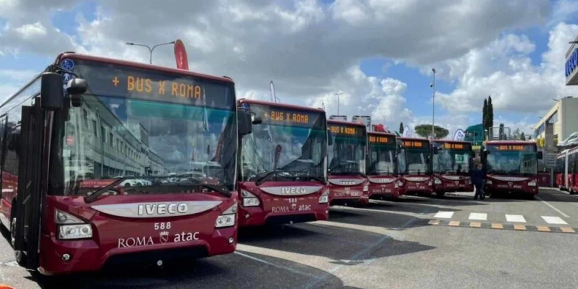 Roma, Stop Alle Auto Ma I Bus Della Capitale Sono Tutti Ecologici ...