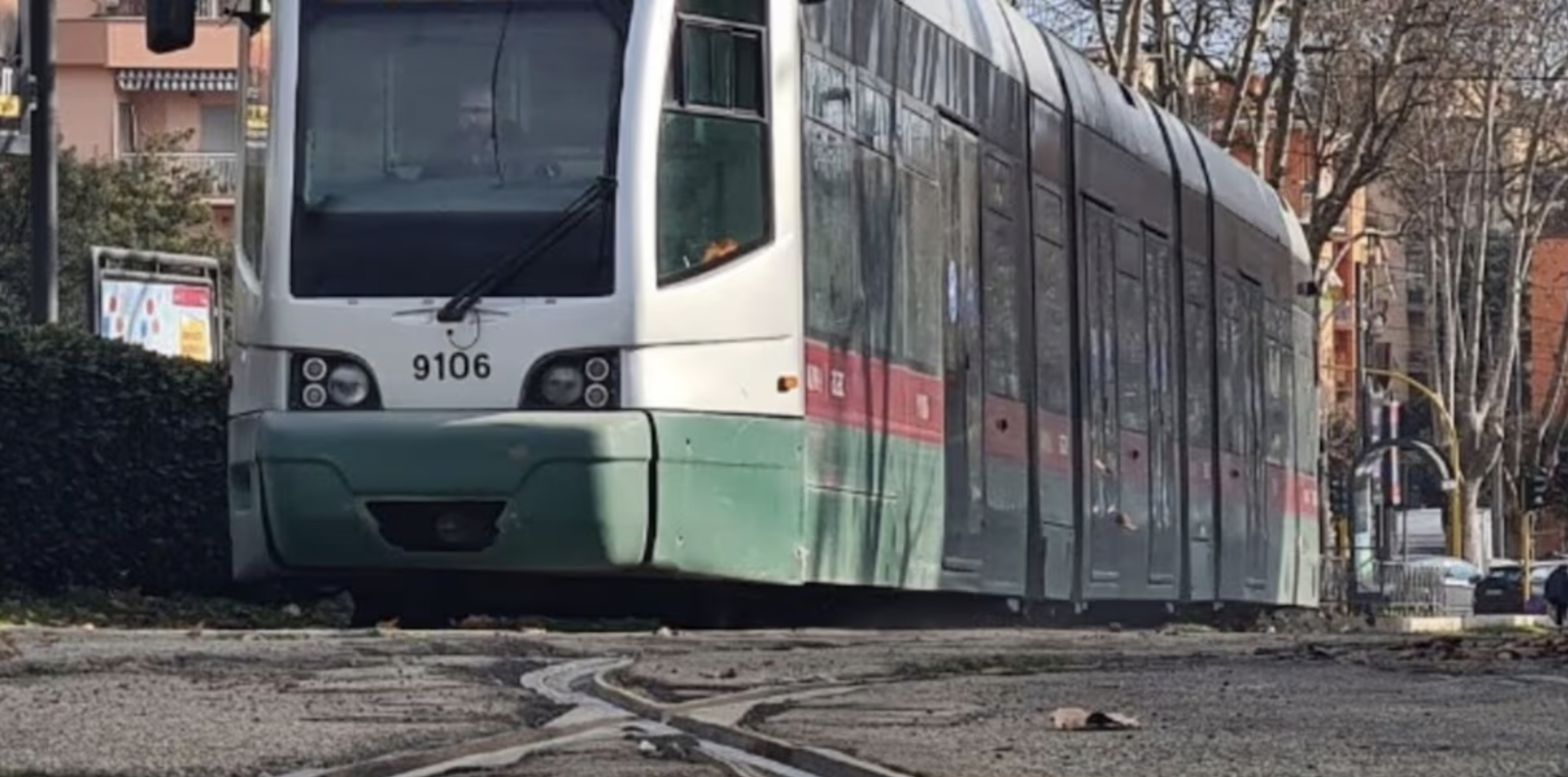 Ma il tram 2 continua a fare un rumore insopportabile… - carteinregola